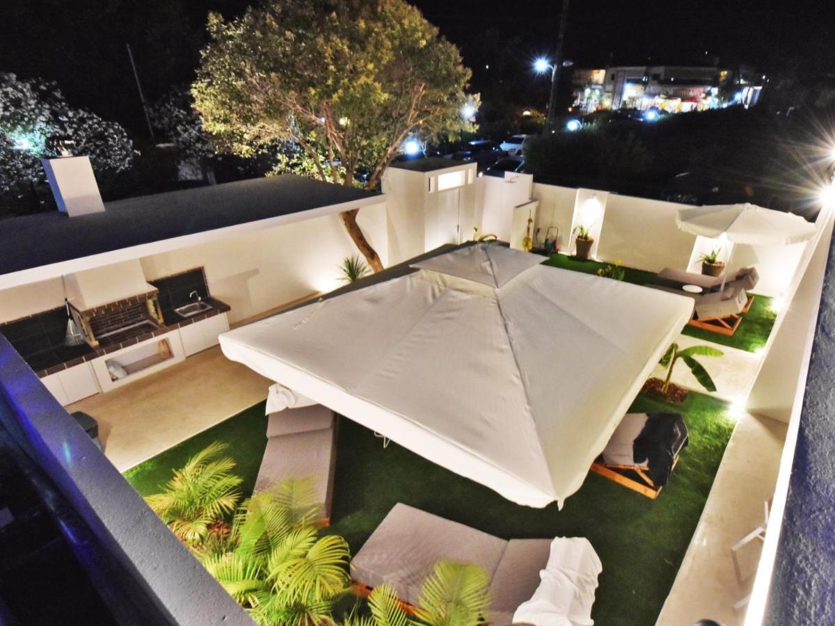 4 Elements Seaside Luxury Suites By Rentalspro Services Nea Moudania Halkidiki 외부 사진