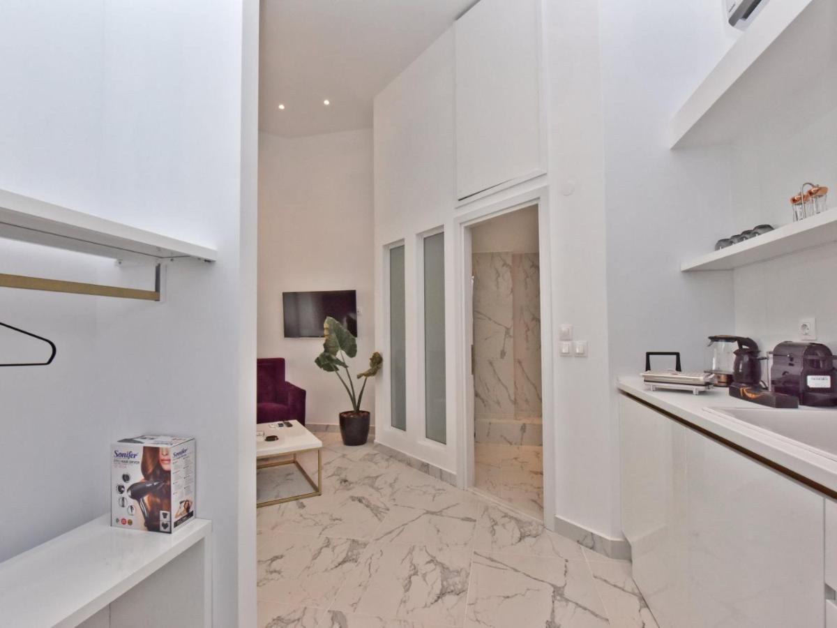 4 Elements Seaside Luxury Suites By Rentalspro Services Nea Moudania Halkidiki 외부 사진
