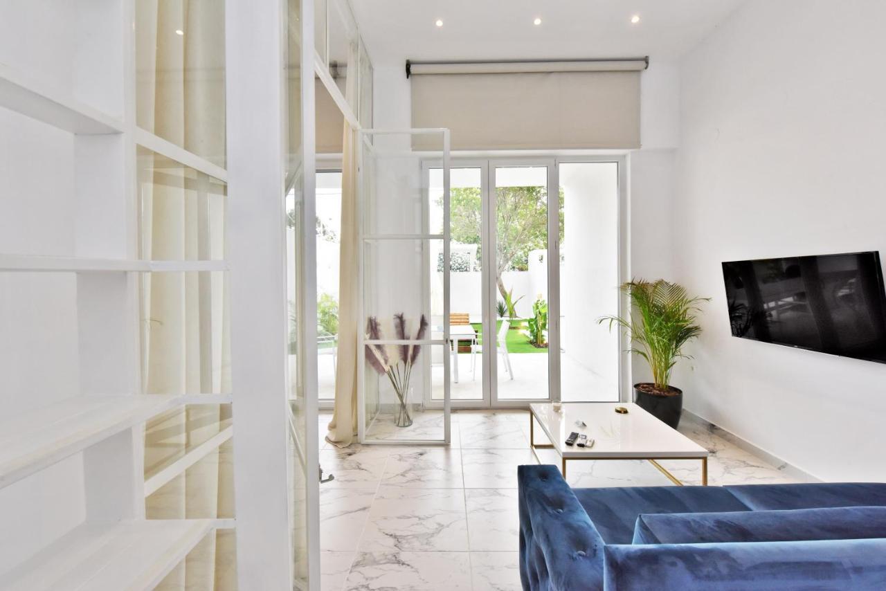 4 Elements Seaside Luxury Suites By Rentalspro Services Nea Moudania Halkidiki 외부 사진