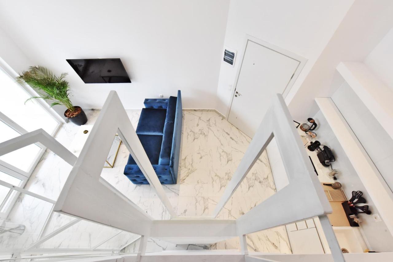 4 Elements Seaside Luxury Suites By Rentalspro Services Nea Moudania Halkidiki 외부 사진